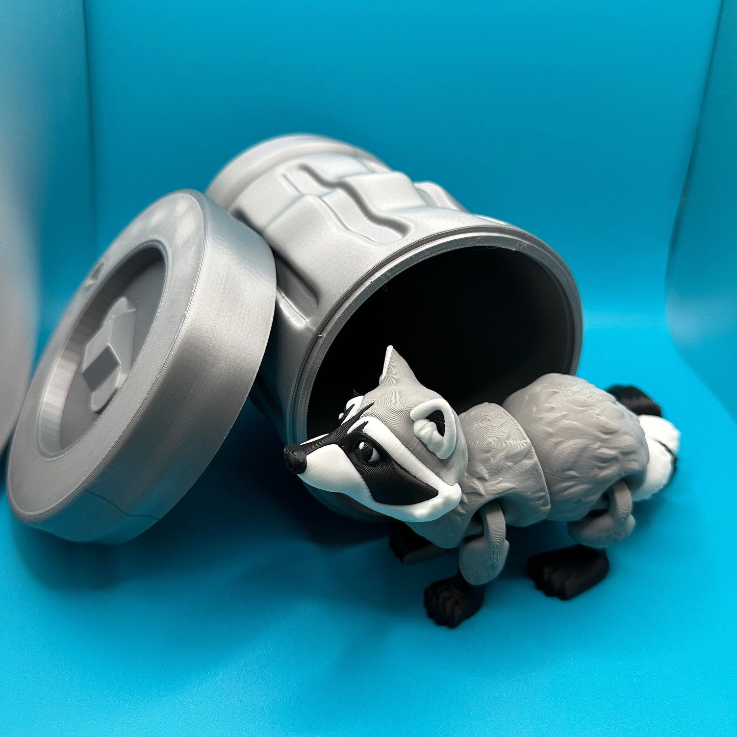 3D Printed Raccoon w/ Matching Trash Can | Printverse