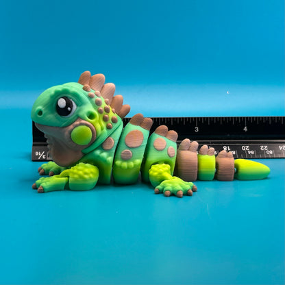 Articulated Iguana Toy