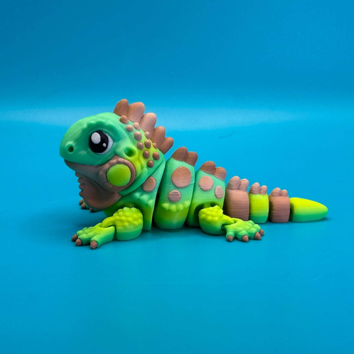 Articulated Iguana Toy