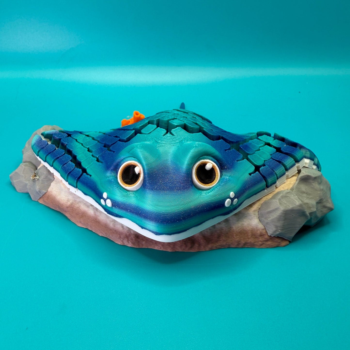 Manta Ray Fidget Toy w/ Base