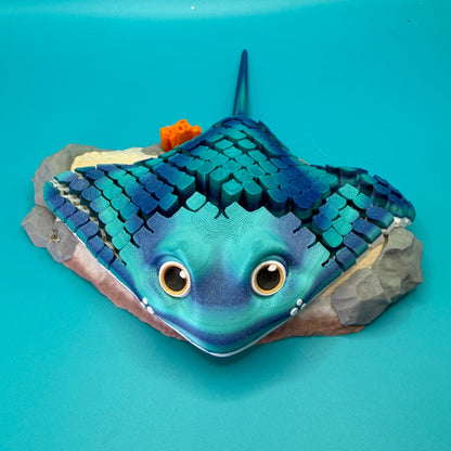 Manta Ray Fidget Toy w/ Base